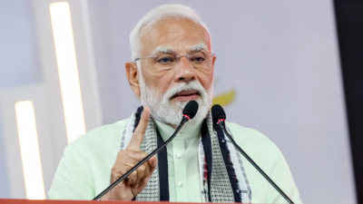 ‘मैं सभी की खुशी, समृद्धि और स्वास्थ्य के लिए प्रार्थना करता हूं’: पीएम मोदी ने देश को धनतेरस की शुभकामनाएं दीं; शाह, योगी का भी अभिनंदन | भारत समाचार