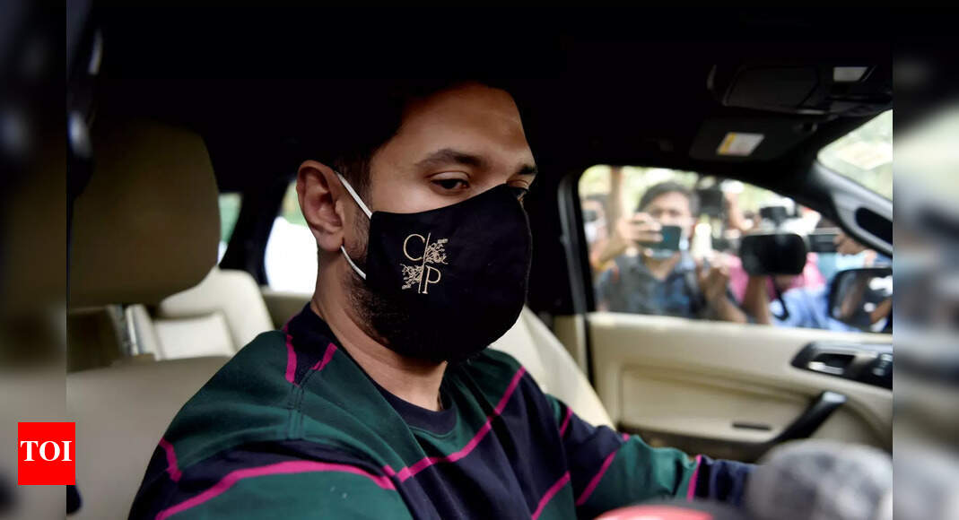 चिराग पासवान: चाचा पारस द्वारा चिराग पासवान को अलग-थलग करने से एलजेपी में फूट पड़ी; नीतीश कुमार की जेडीयू कहती है ‘आप जो बोओगे वही काटोगे’ | भारत समाचार