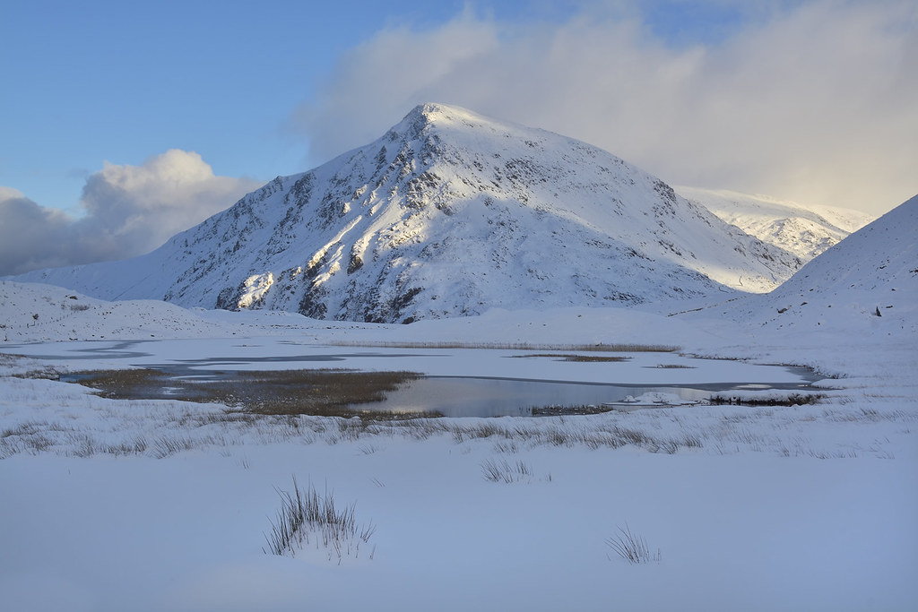 पेन वर्ष ओले वेन | 978 मीटर की दूरी पर पेन वर्ष ओले वेन सातवें स्थान पर हैं…